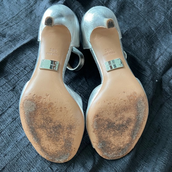 Michael Kors Metallic Silver Leather Heeled Sandals ๐Host Pick๐ - Picture 9 of 14
